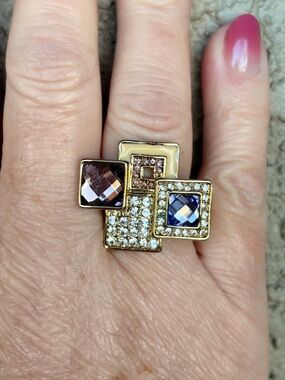 Dazzling Camille Lucie Multicolor Gold Deco Ring